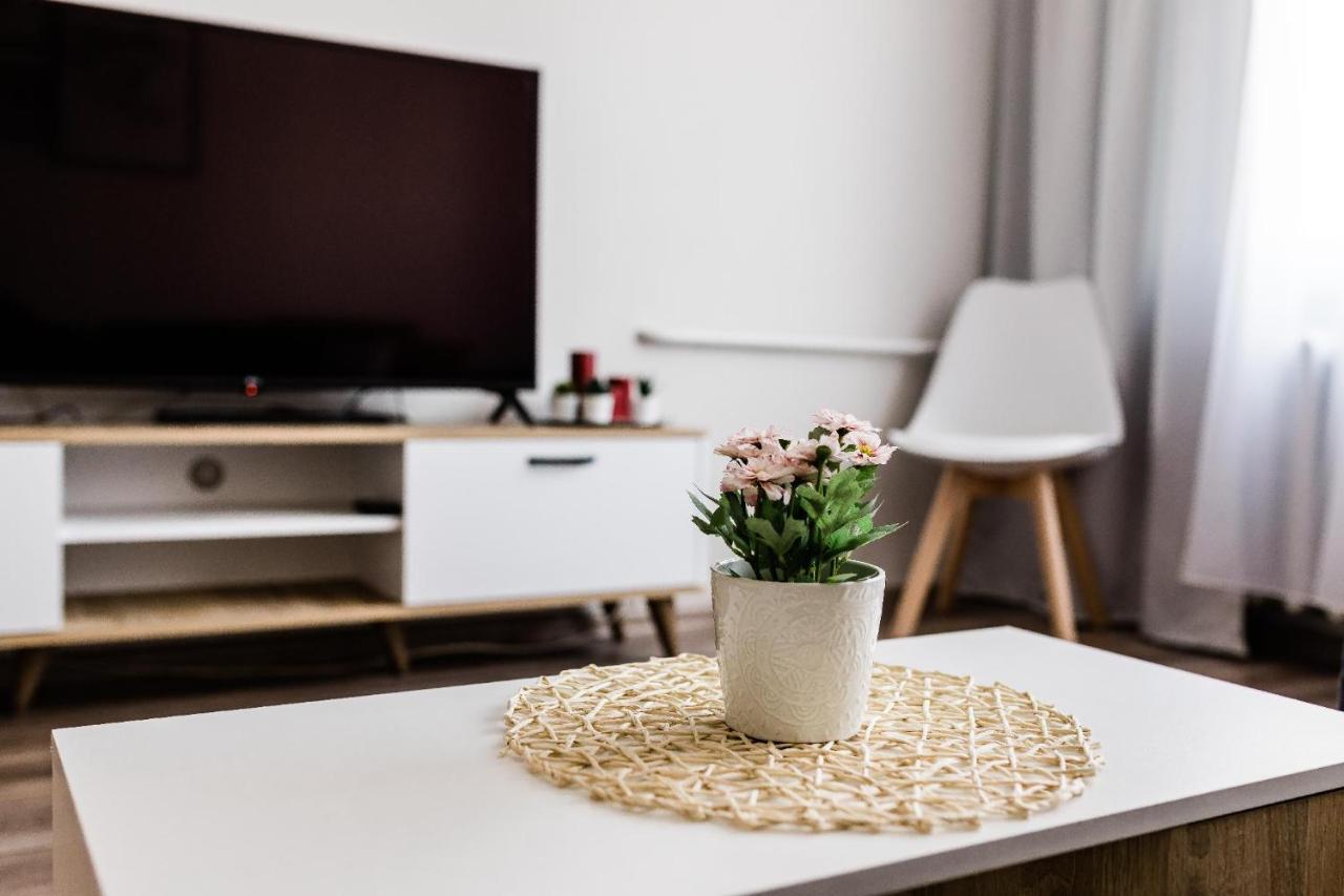 Scandinavian Inspired Design Аеропорт Вільнюс Екстер'єр фото